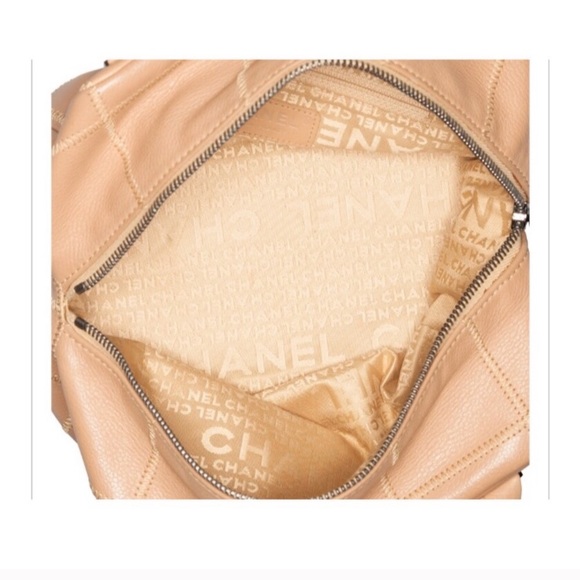 SOLD Vintage Chanel Beige Leather Quilted Bowler - Picture 3 of 4